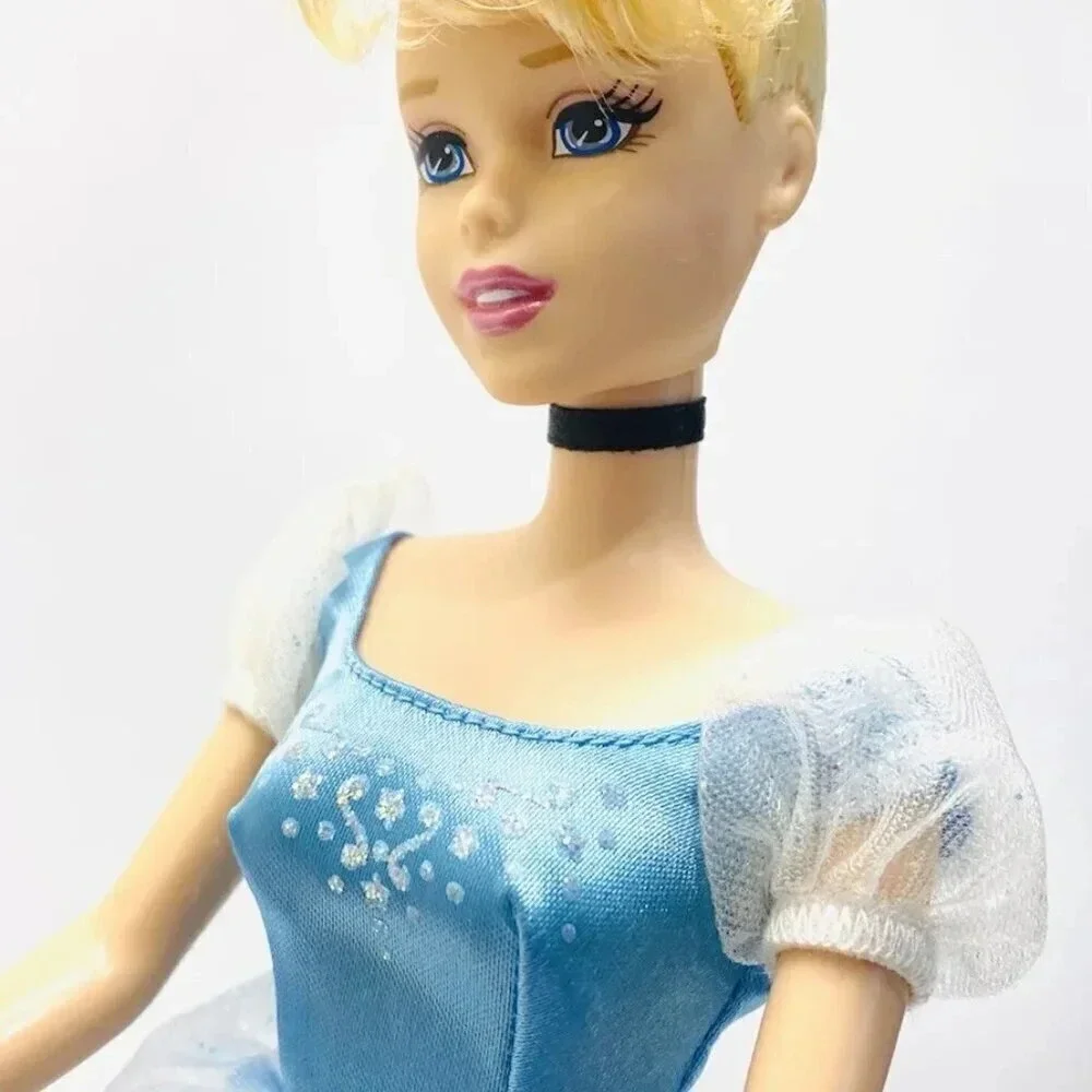 MATTEL BARBIE Disney Cinderella Doll Blonde Hair Blue Eyes Blue Dress 12